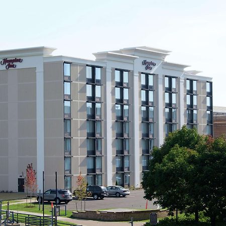 Hampton Inn Green Bay Downtown Екстериор снимка