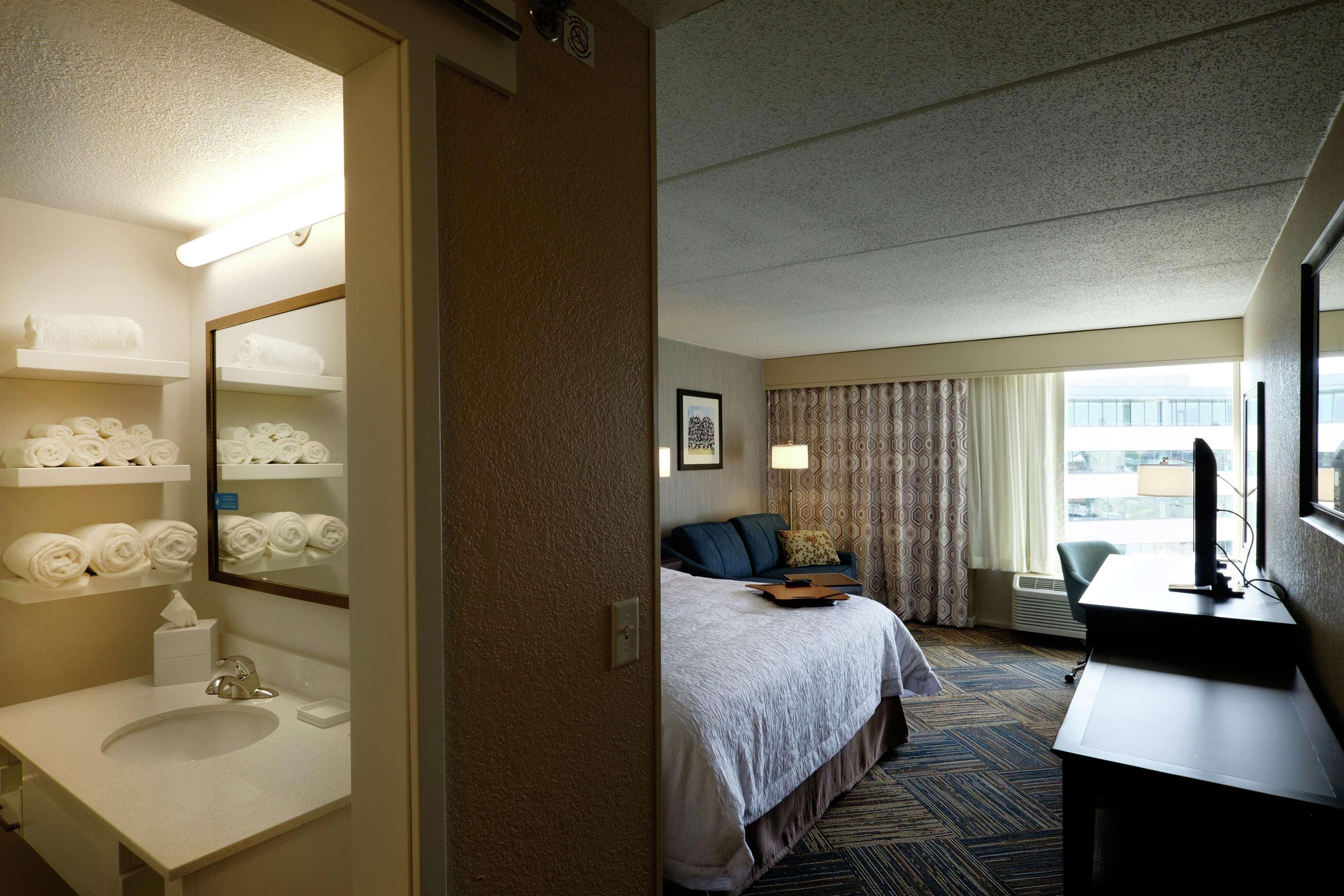 Hampton Inn Green Bay Downtown Екстериор снимка