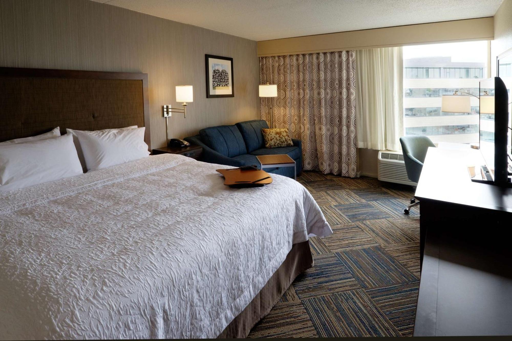Hampton Inn Green Bay Downtown Екстериор снимка